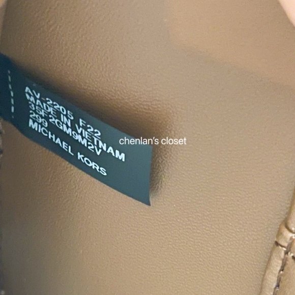 🎀NeW! Michael Kors Mercer MD Messenger - Picture 7 of 7